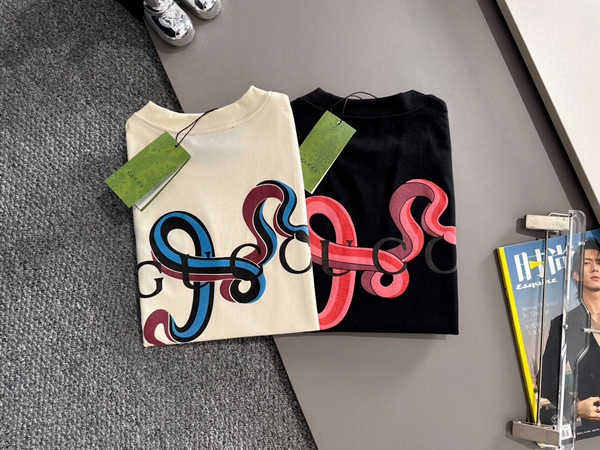 ブランドTシャツ全体デザイン